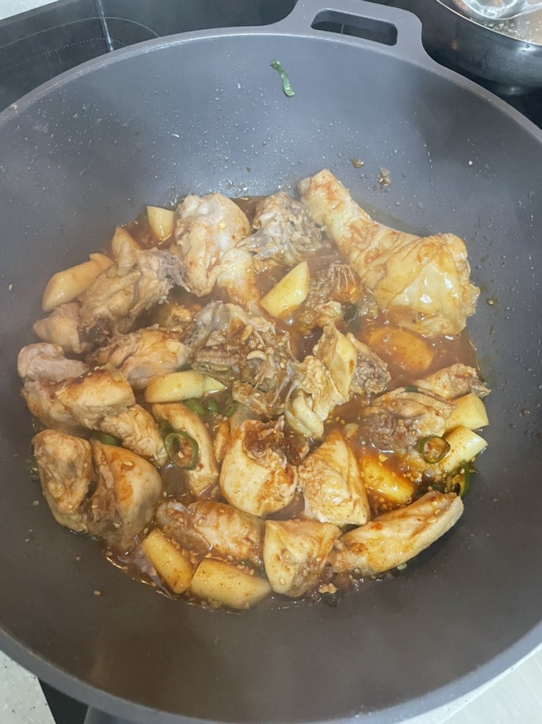 지코바양념치킨 이미지