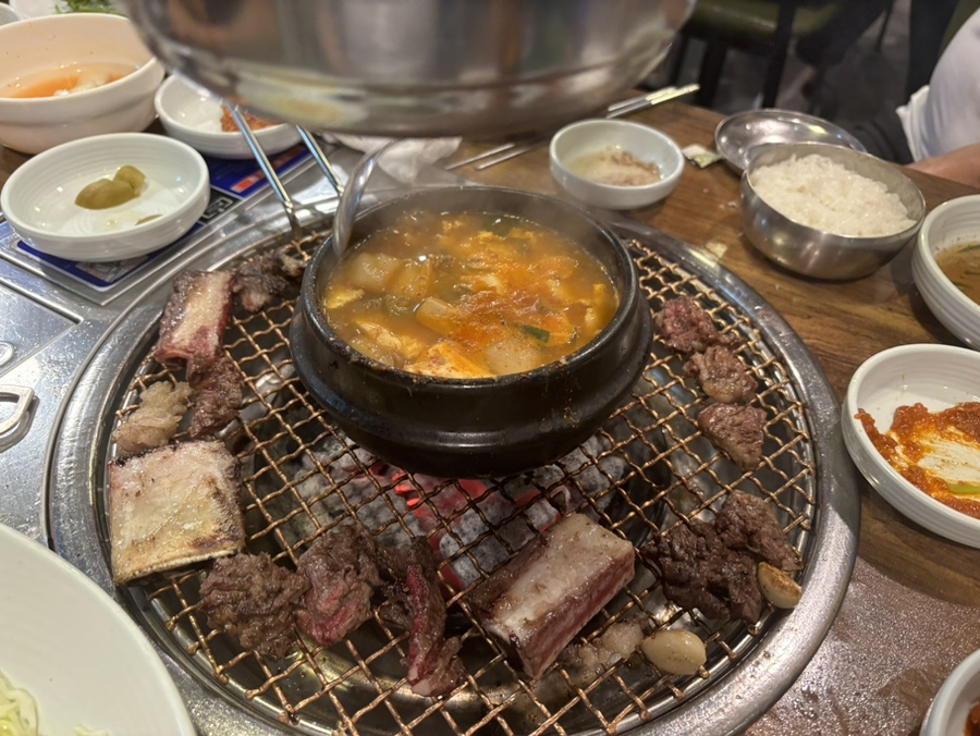이진한우참숯 이미지