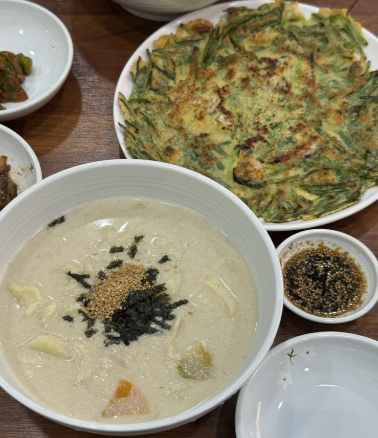해맞이손칼국수 이미지