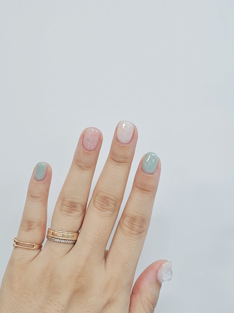 네일받는호랑이 이미지