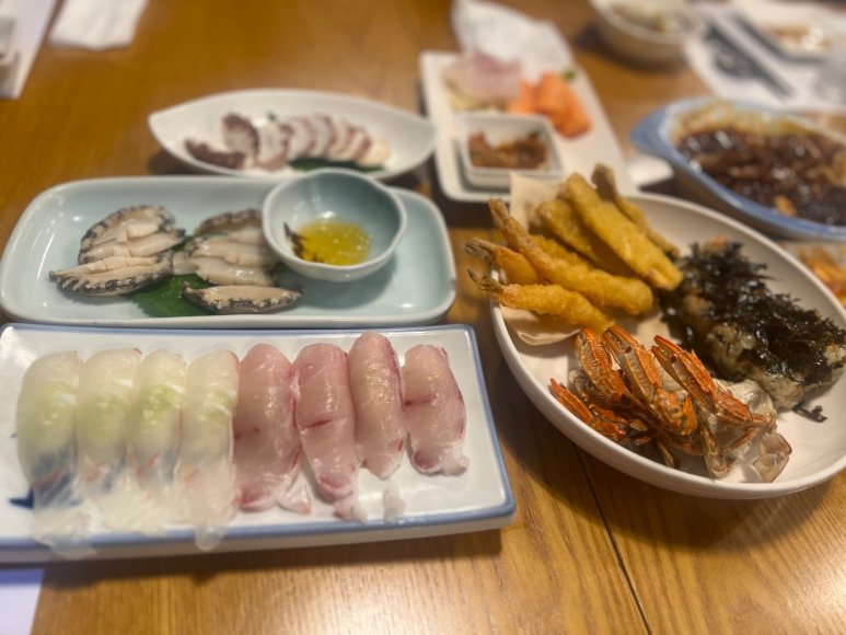 본추자횟집 이미지