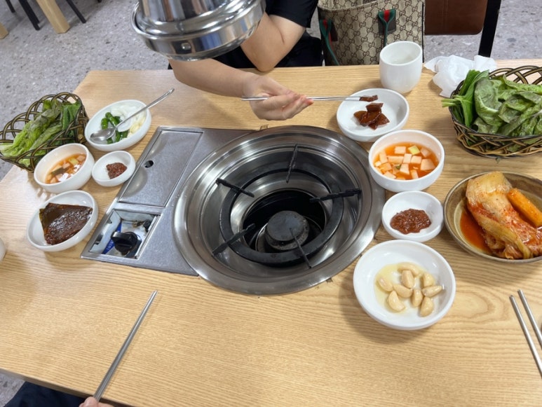 다운목살구이식당 이미지