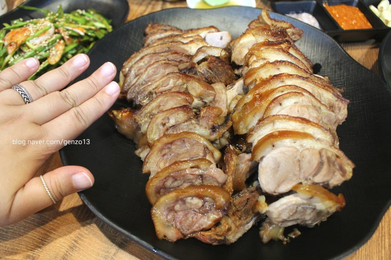 명품화덕족발 이미지