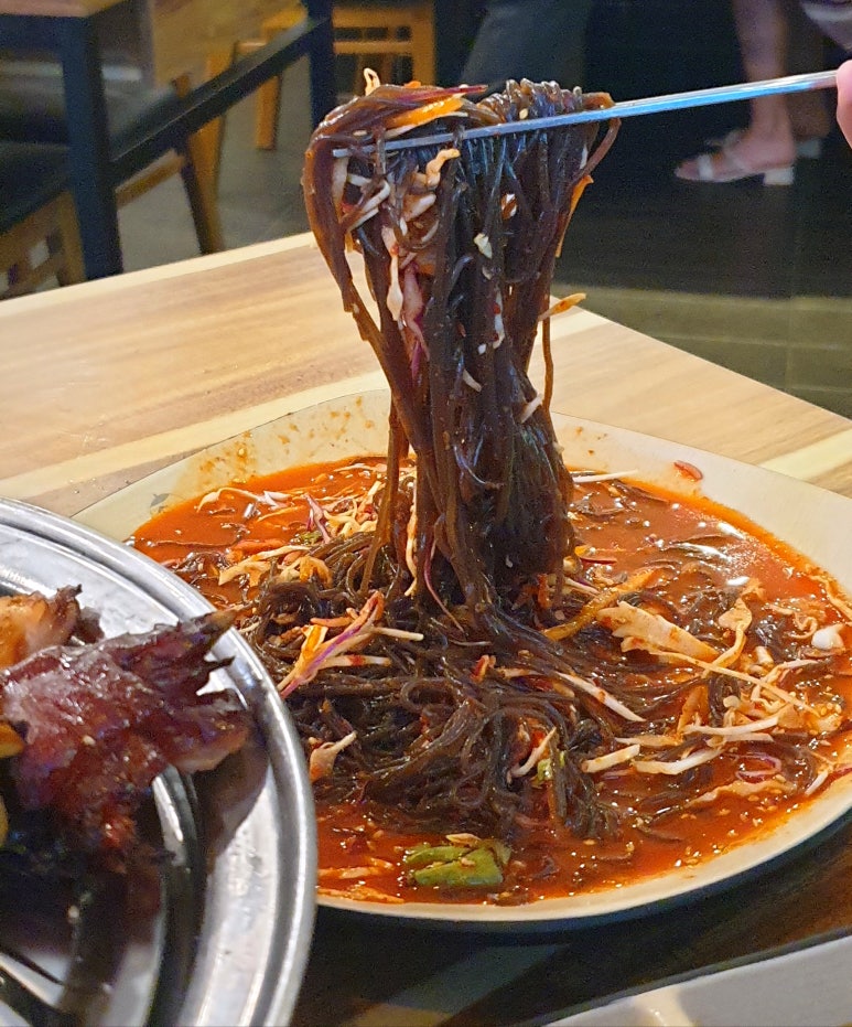 황토숯가마로구운족발 이미지