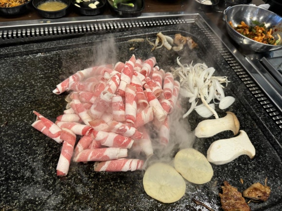돈꽃삼겹살 이미지
