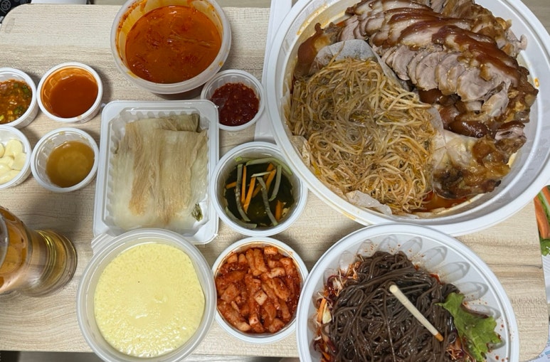 청와대족발 이미지
