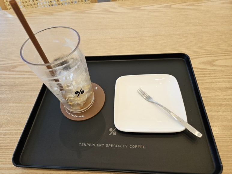 텐퍼센트커피 전주혁신도시점 이미지