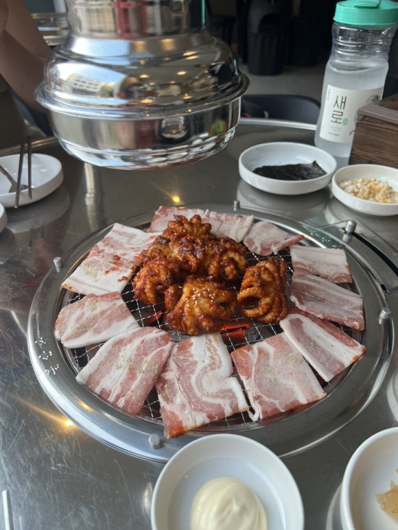 평화 숯불 쭈꾸미 이미지