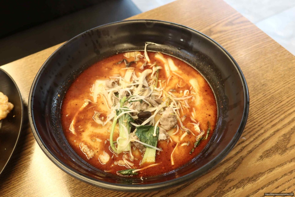 한우사골마라탕 이미지