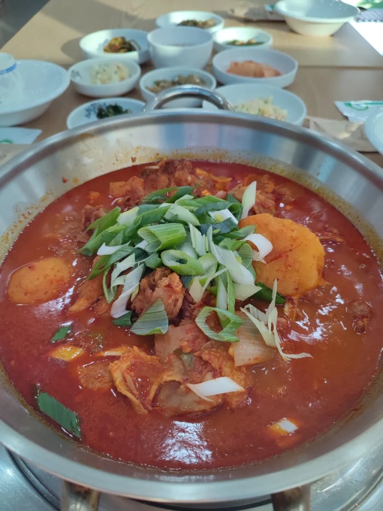 성석능이백숙 이미지