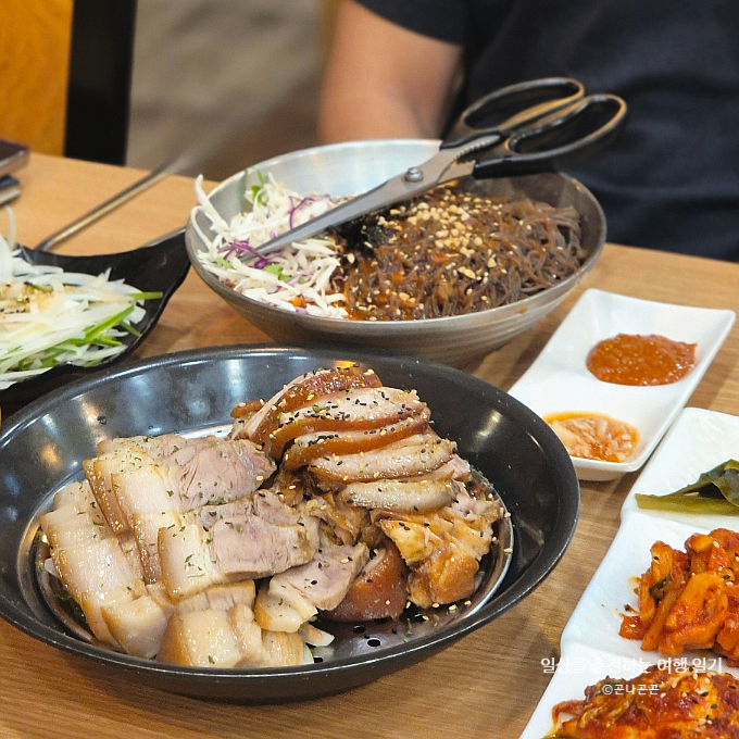 늘솜족발 이미지