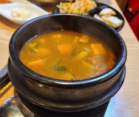 돈돈멍석숯불갈비 이미지
