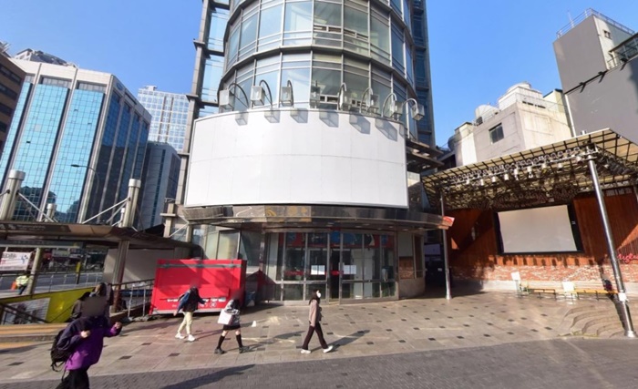 밀리오레빌딩 앞 이미지