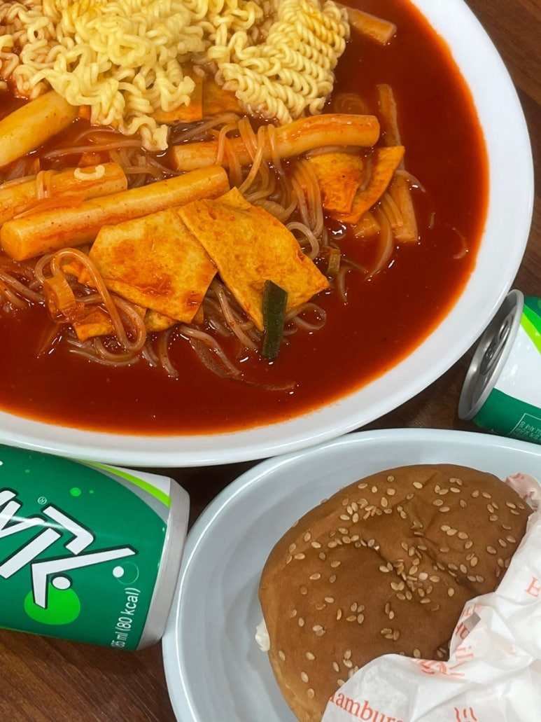 멕스칸떡볶이 이미지