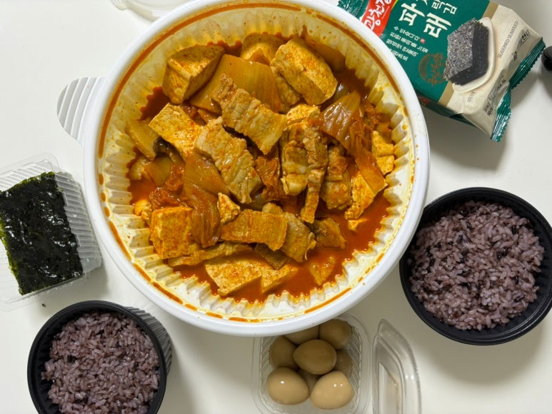 김치찜에 진심 이미지