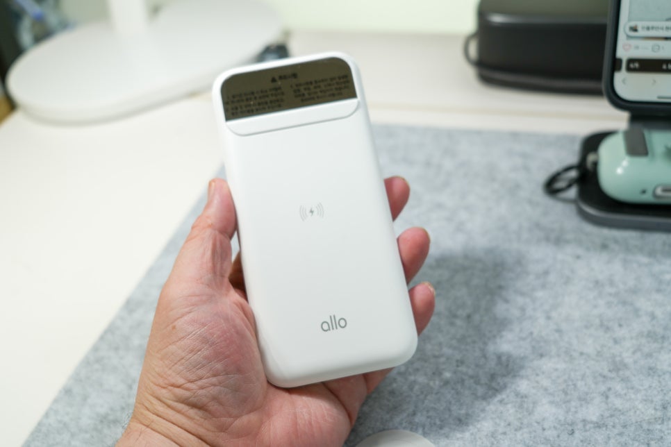 알로코리아 무선 고속충전 보조배터리 10000mAh 1005WPD 리뷰 "애플 악세서리 전용 충전기로 사용하다" 이미지 6