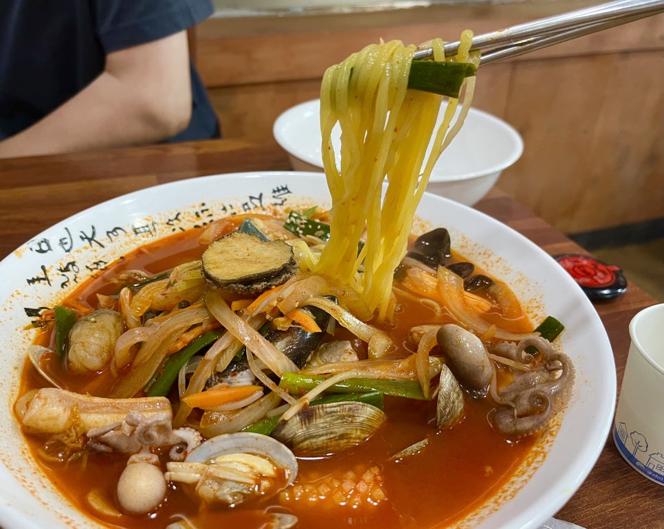 황실해물매운짬뽕짜장 이미지