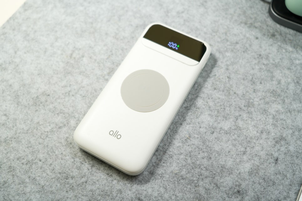 알로코리아 무선 고속충전 보조배터리 10000mAh 1005WPD 리뷰 "애플 악세서리 전용 충전기로 사용하다" 이미지 8