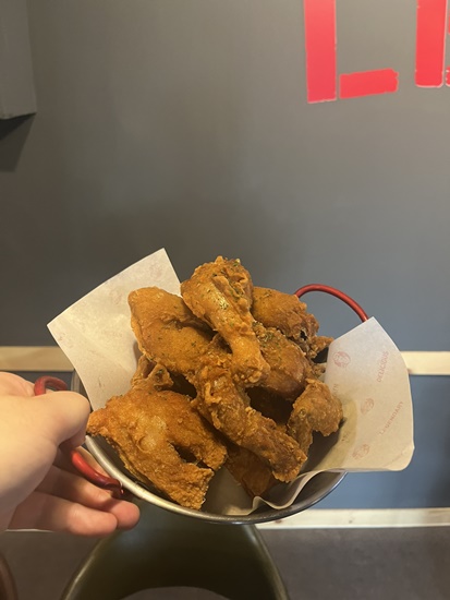 전설의치킨 이미지