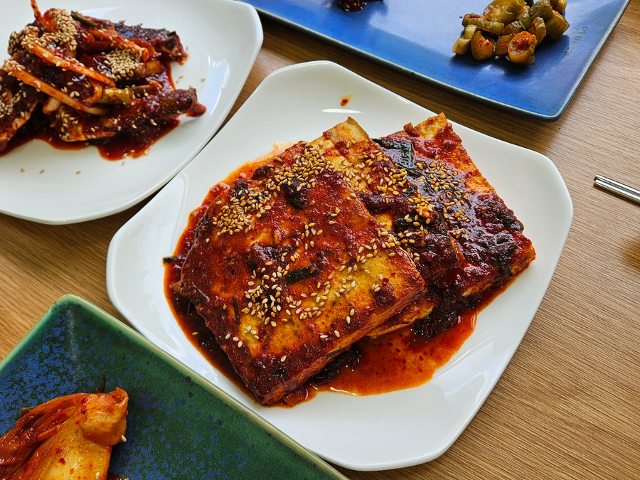 엄마네 돌솥밥 이미지