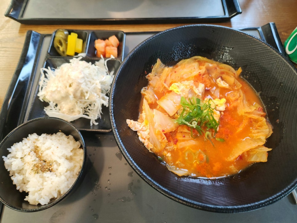 돈카츠식탁 이미지