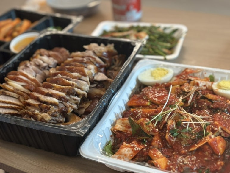 덕은왕족발 이미지