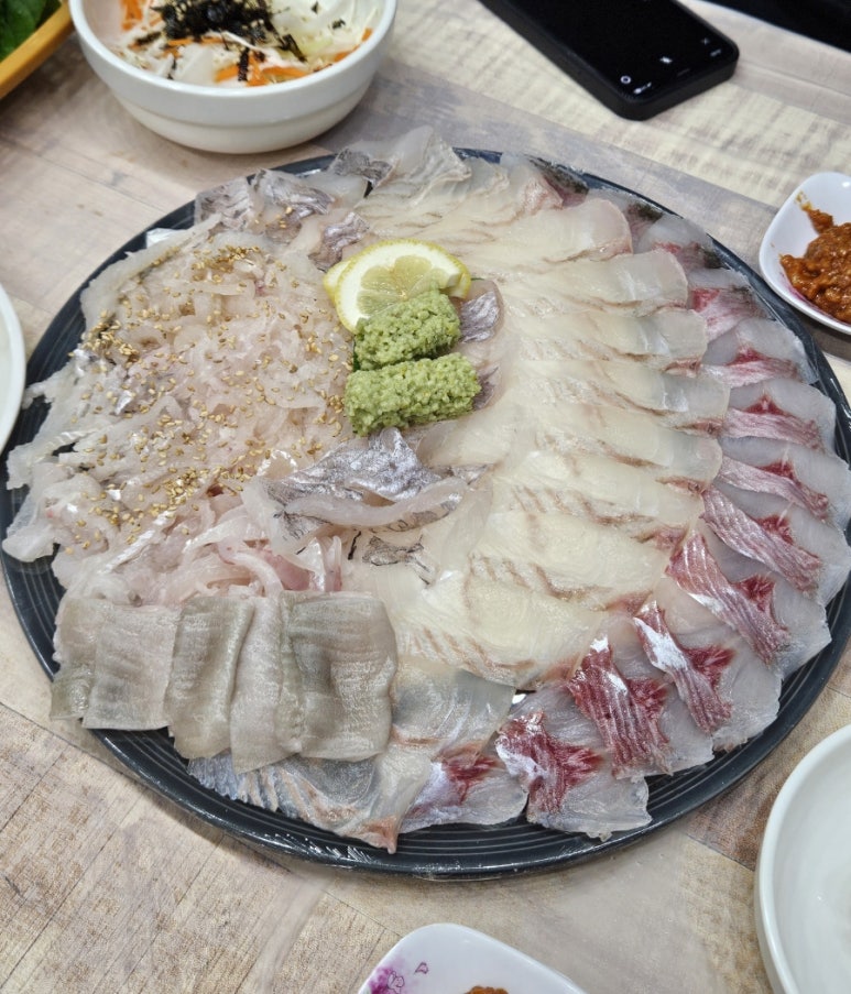 정동진회도매수산식당 이미지