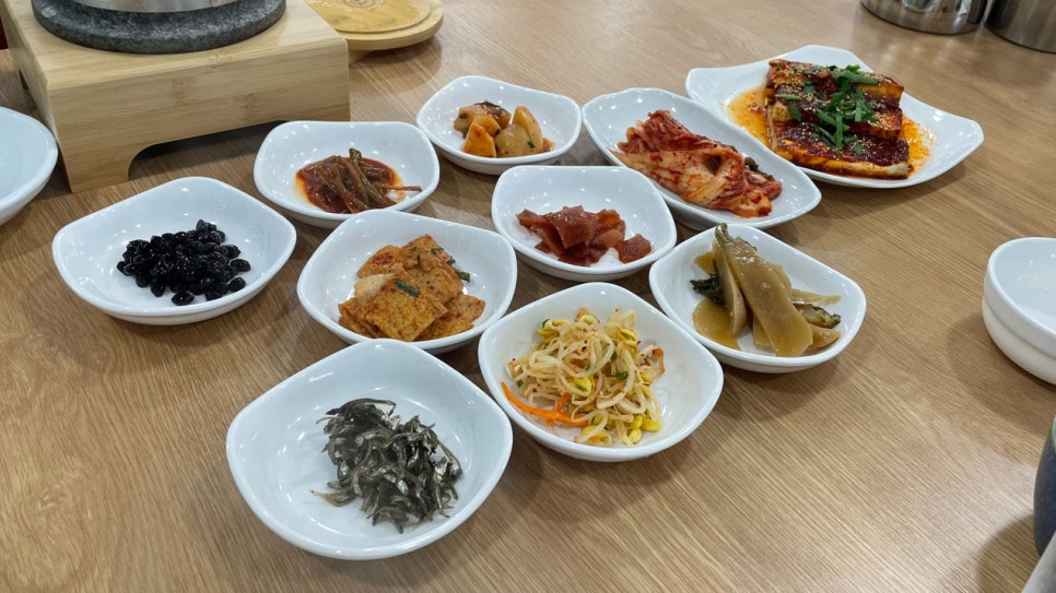엄마네 돌솥밥 이미지
