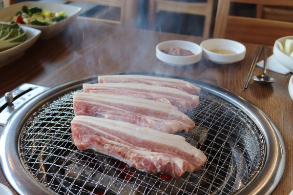 대형숯불돼지갈비 이미지