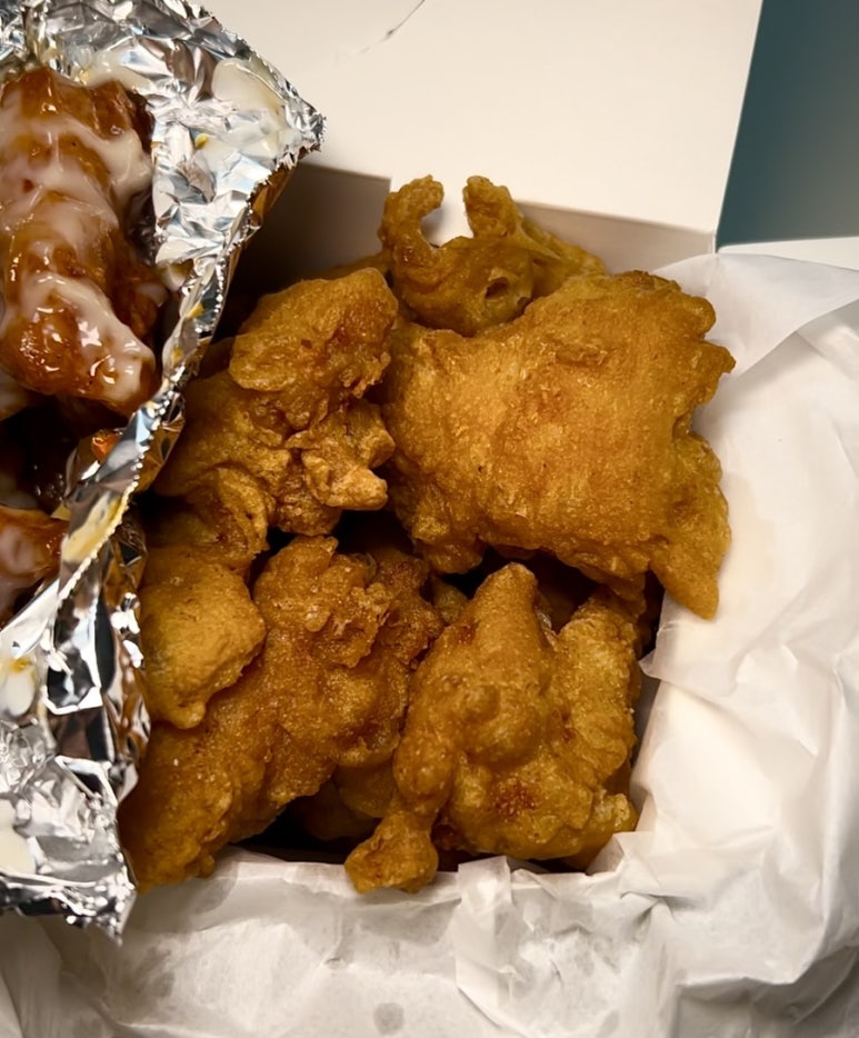 몽이두마리치킨 이미지