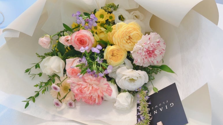 플라워즈(Flowers) 이미지