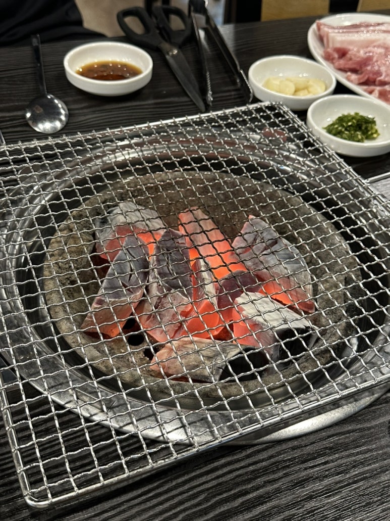 고령참숯뒷고기 이미지