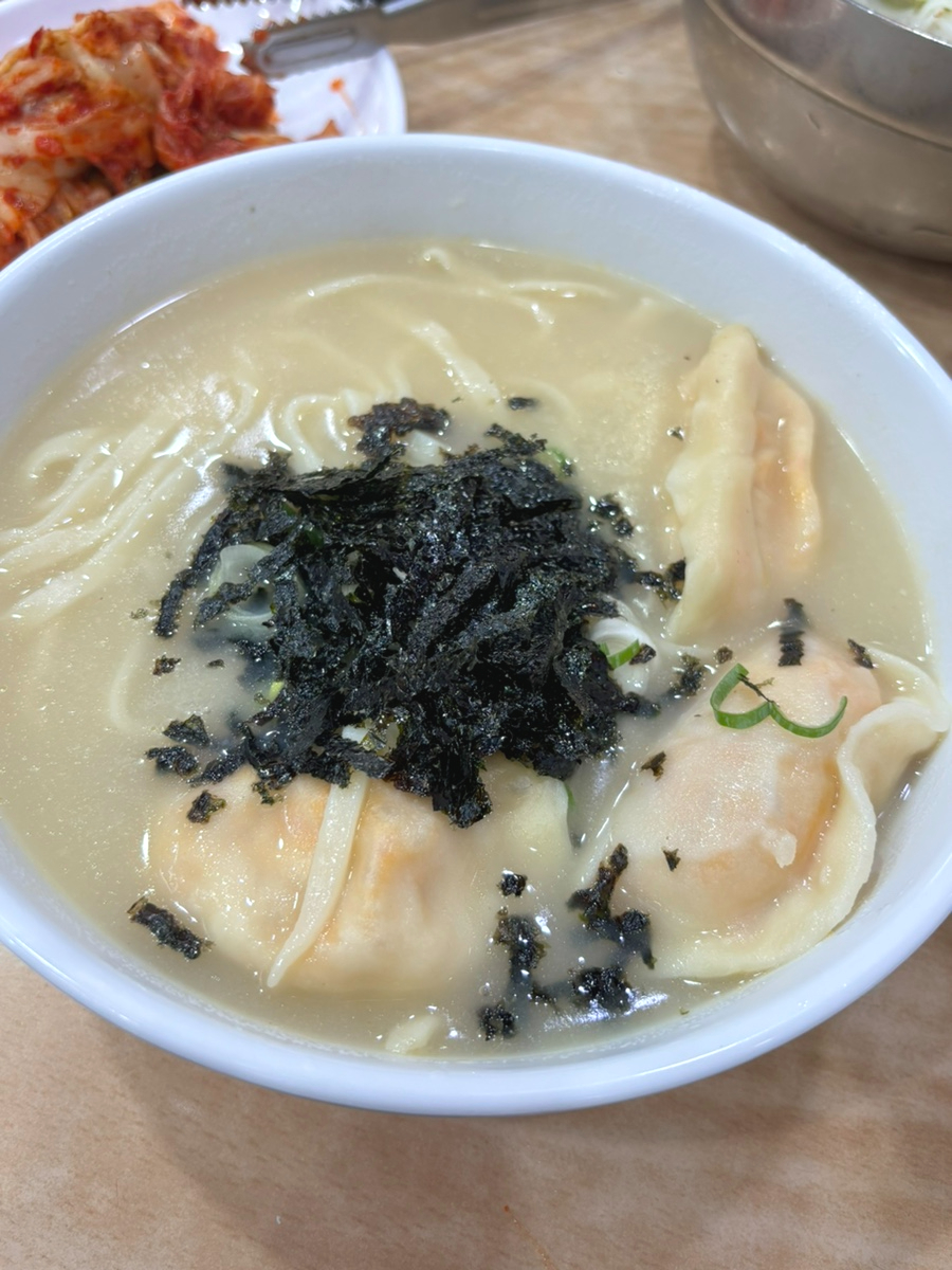 부부 손칼국수김치만두 사진 8