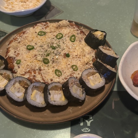 닭갈비와지짐이 이미지