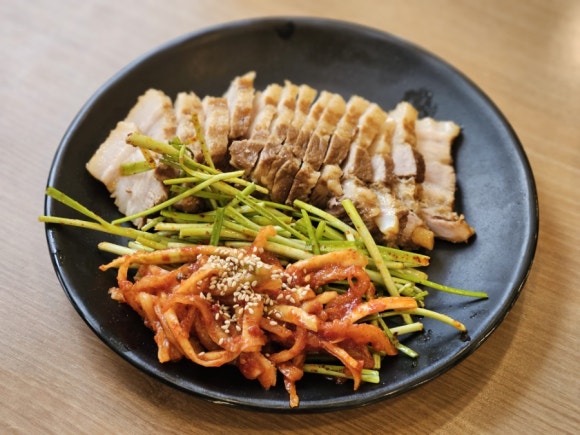 엄마손보쌈칼국수 이미지