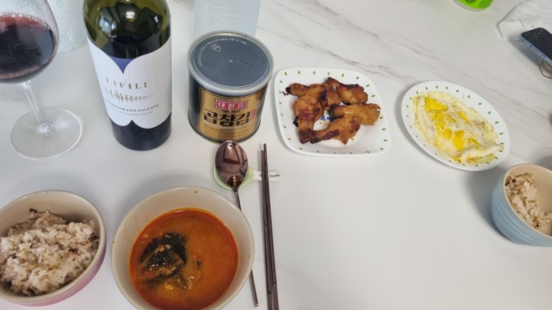리필리 이미지