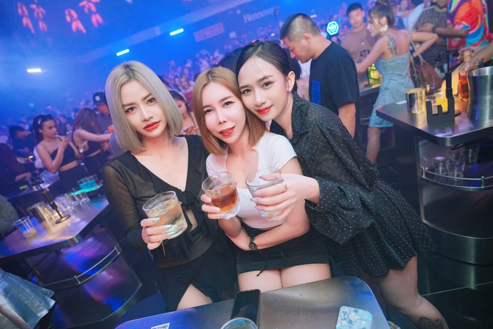 월드하우스 이미지