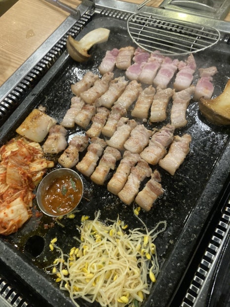 시청흑돼지돈삼겹 이미지