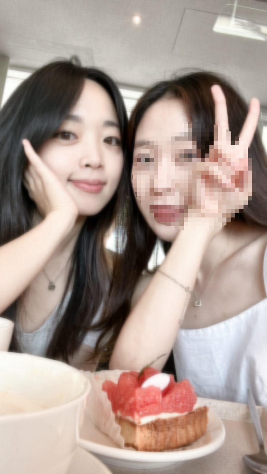 라라모어네일앤뷰티 이미지
