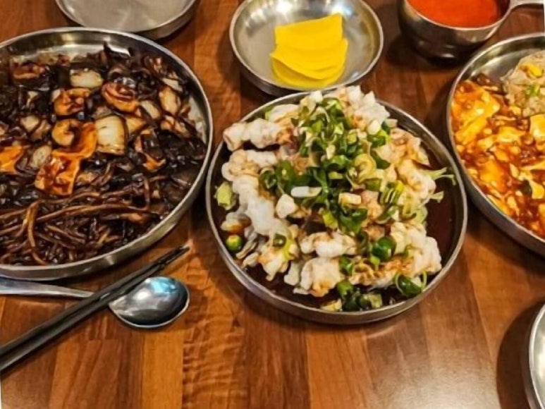니취8로마 이미지