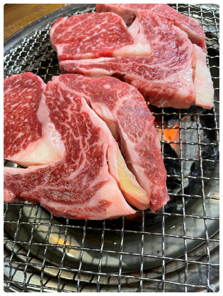 맛있는고기들 이미지