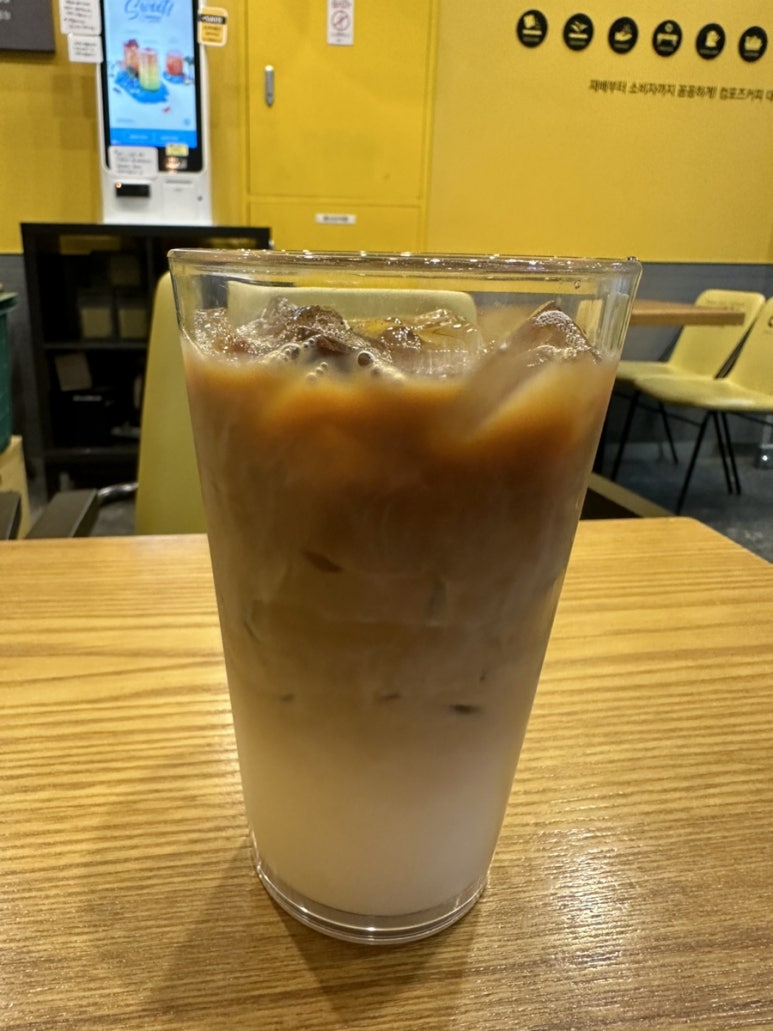 컴포즈커피안양금정SK 이미지
