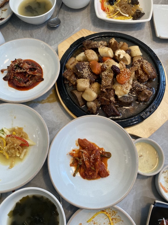 바닷들소담한정식 이미지