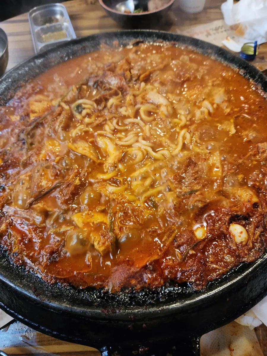 무쇠김치삼겹 이미지