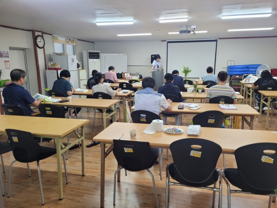 실버건강요양보호사교육원 이미지