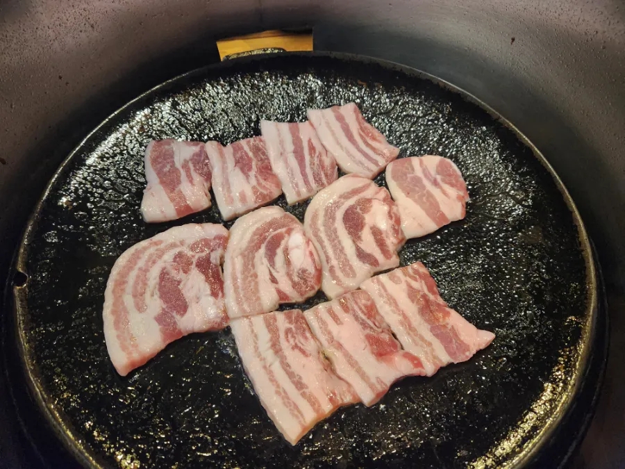 무쇠김치삼겹 이미지