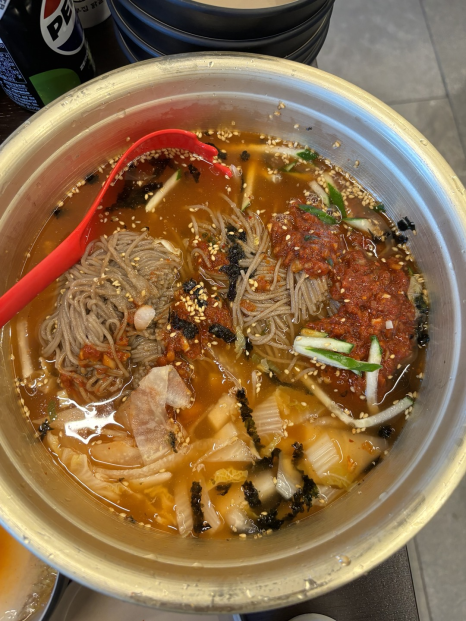 양푼 국물 닭갈비 이미지