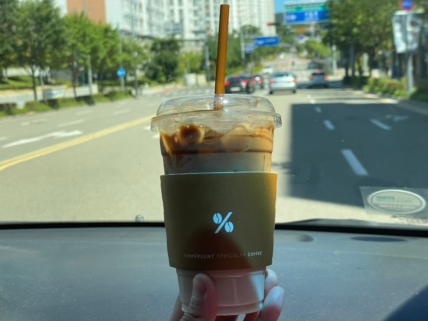텐퍼센트커피진주 이미지