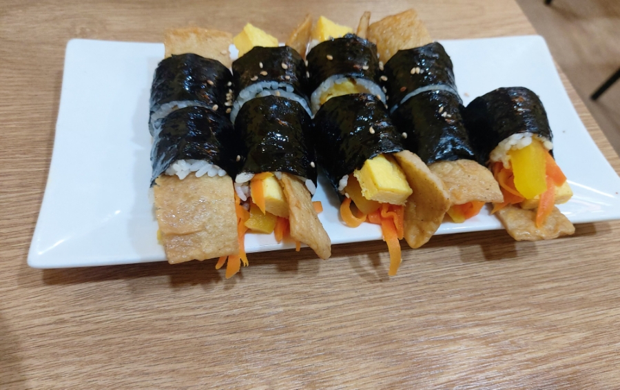 뚠뚠김밥 이미지