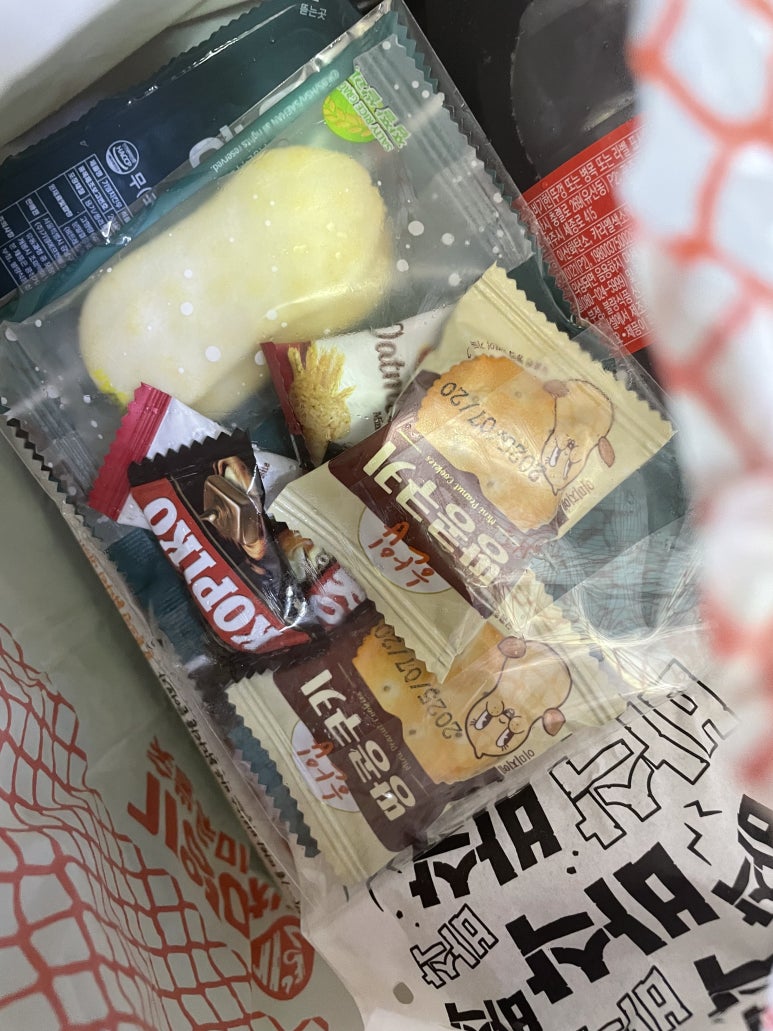 기영이 숯불 두마리 치킨 경북상주점 이미지